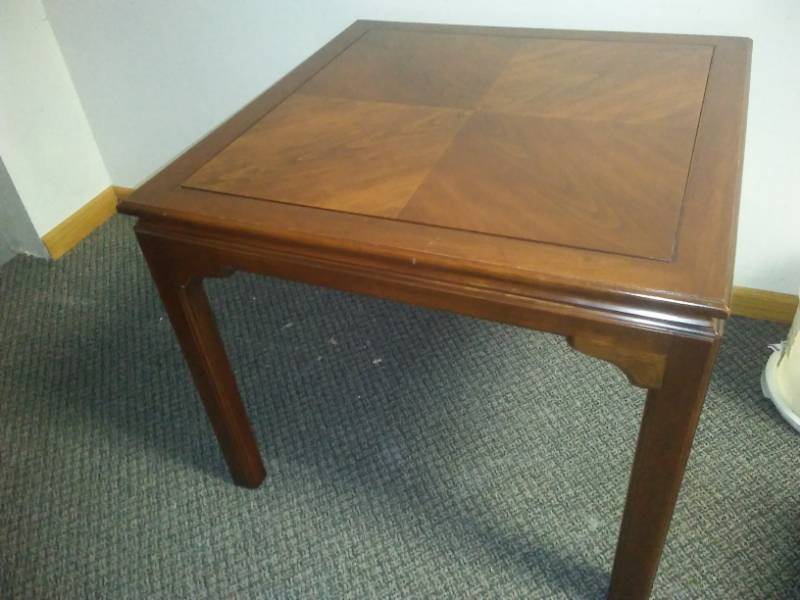 lot 130 image: End table 28 x 28.