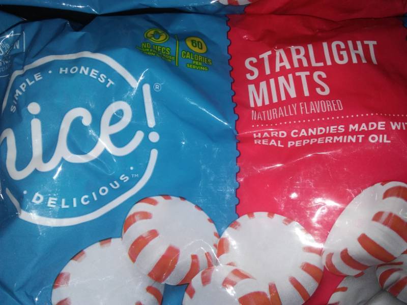 lot 305 image: Ronnoco hot chocolate and starlight mint mints. - bulk.