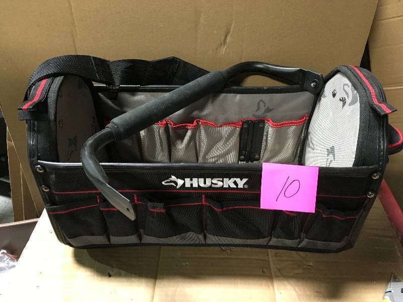 lot 10 image: HUSKY TOOL BAG  in good condition