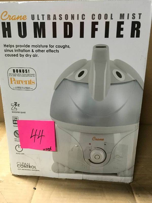 lot 44 image: Crane 1 Gal. Cool Mist Humidifier, Elephant in good condition