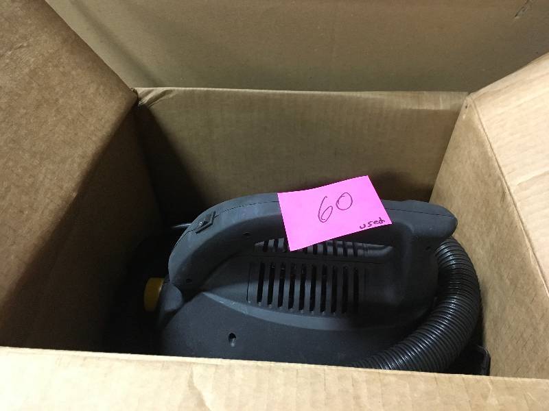 lot 60 image: Stinger 2.5 Gal. 1.75-Peak HP Compact Wet Dry Vac USED  in good condition