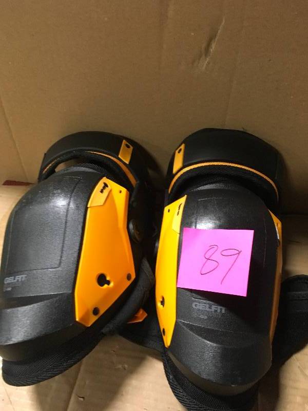 lot 89 image: TOUGHBUILT GELFIT Black Thigh Support Stabilization Knee Pads in good condition