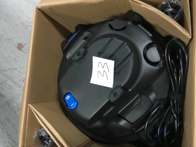 lot 33 image: Vacmaster 12 Gal. WetDry Vacuum in good condition