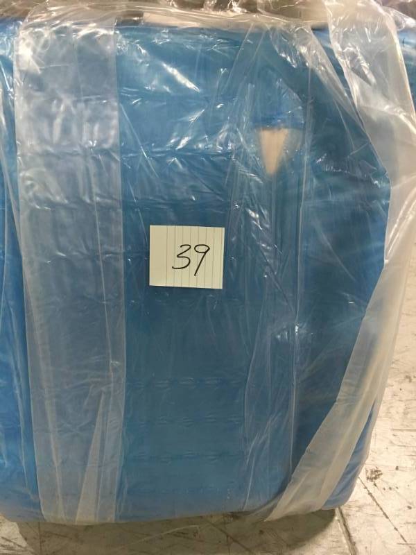 lot 39 image: Pratt Retail Specialties 18 in. x 24 in. 30# White Newsprint Paper (833-Sheets) in good condition