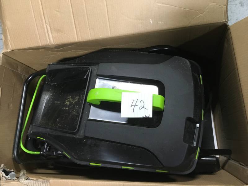 lot 42 image: American Lawn Mower Company 14 in. 11 Amp Corded Electric Walk Behind Push Mower in good condition