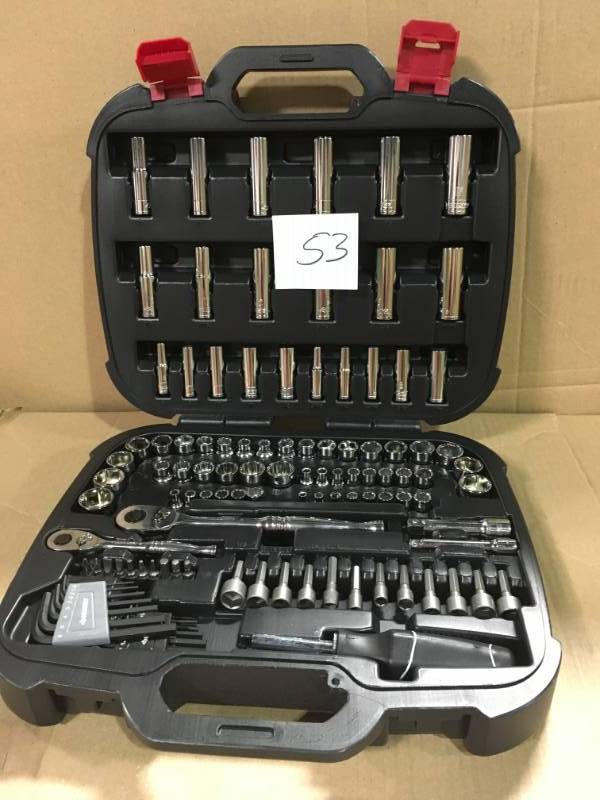 lot 53 image: Husky Mechanics Tool Set (111-Piece) not used