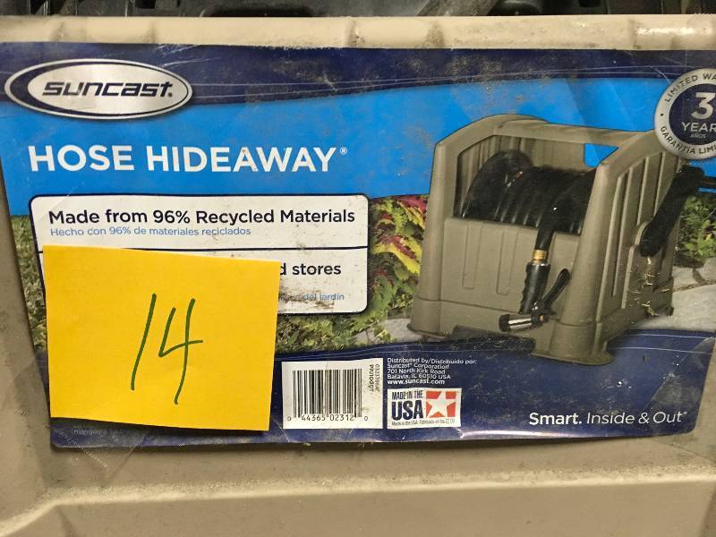 lot 14 image: Suncast 100 ft. Hose Hideaway in good condition