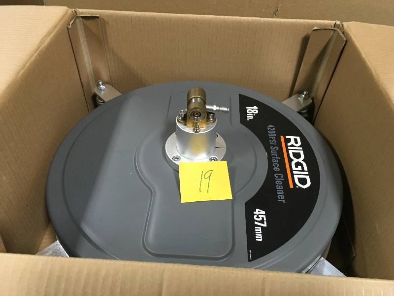 lot 19 image: RIDGID Professional 18 in. 4200 PSI Quick Connect Surface Cleaner for Gas Pressure Washers in good condition