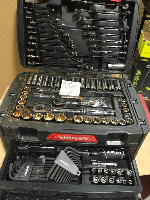 lot 41 image: Husky Mechanics Tool Set (268-Piece) WATER DAMAGE