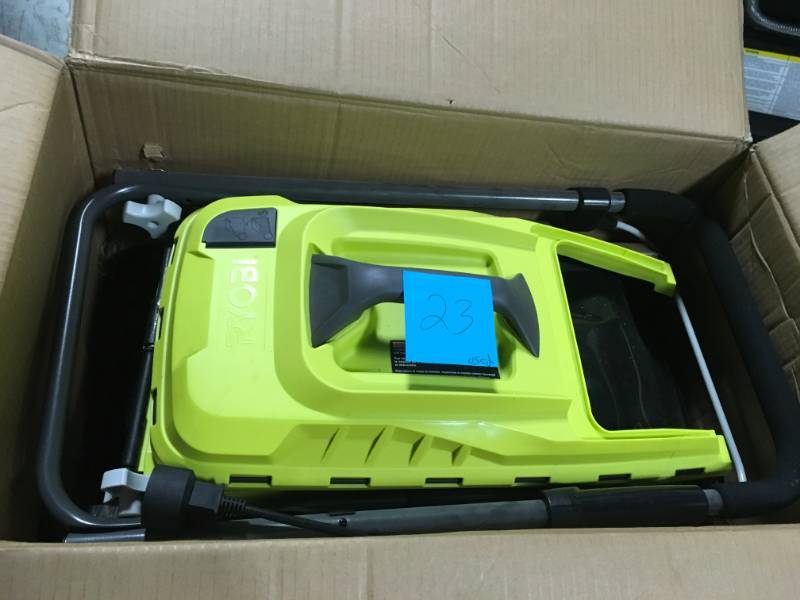 RYOBI 13 in. 11 Amp Corded Electric Walk Behind Push Mower USED in good condition