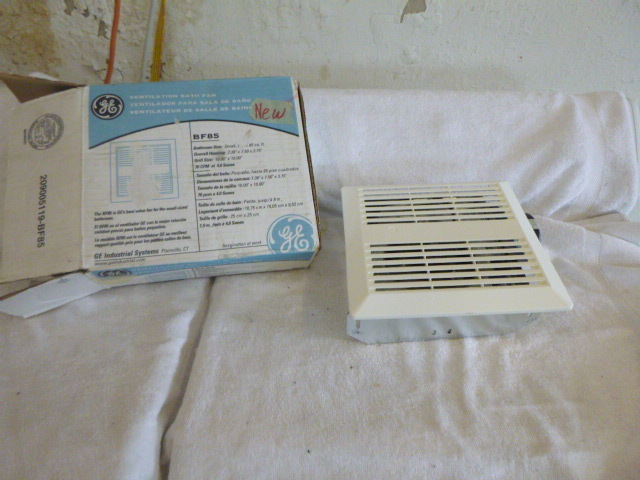 lot 43 image: NEW GE Ventilation Bath Fan