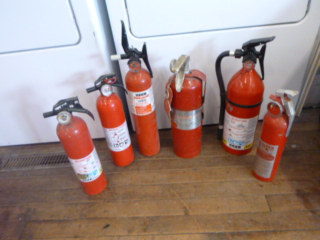 lot 45 image: 6 Fire Extinguishers