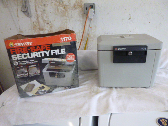 lot 47 image: Sentry Fire-Safe Security File