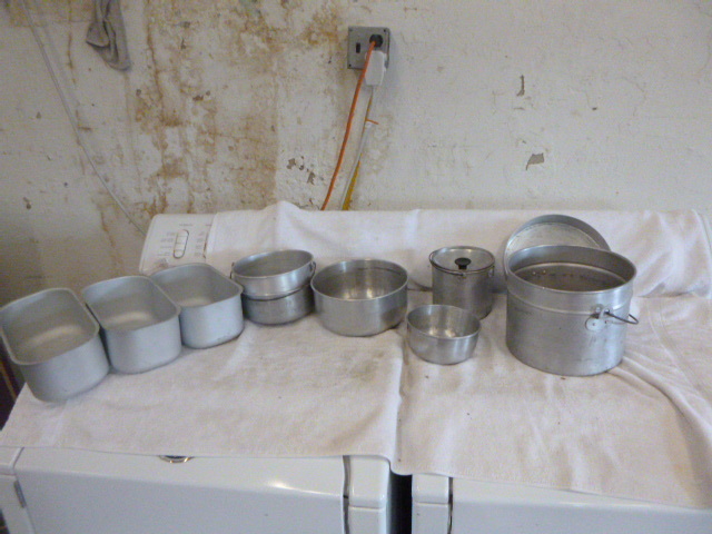 lot 53 image: Camping Cookware