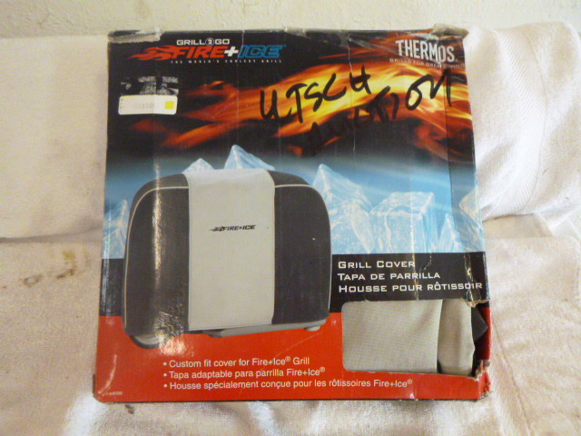 lot 55 image: Grill 2 Go Fire & Ice Grill Cover