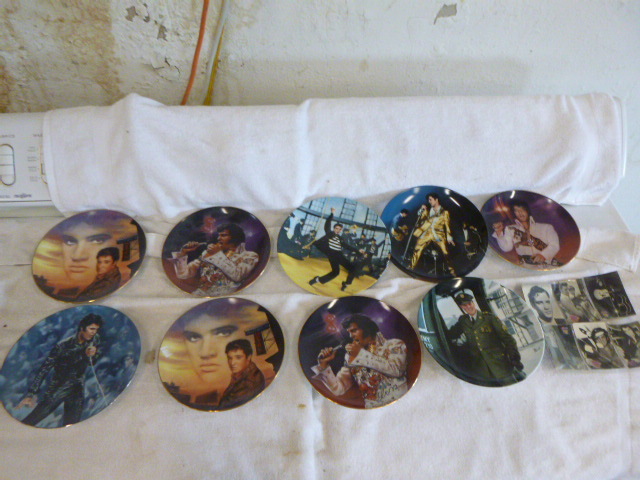 lot 61 image: 9 Elvis Collector Plates