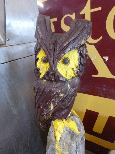 lot 27 image: Tree Stump Owl