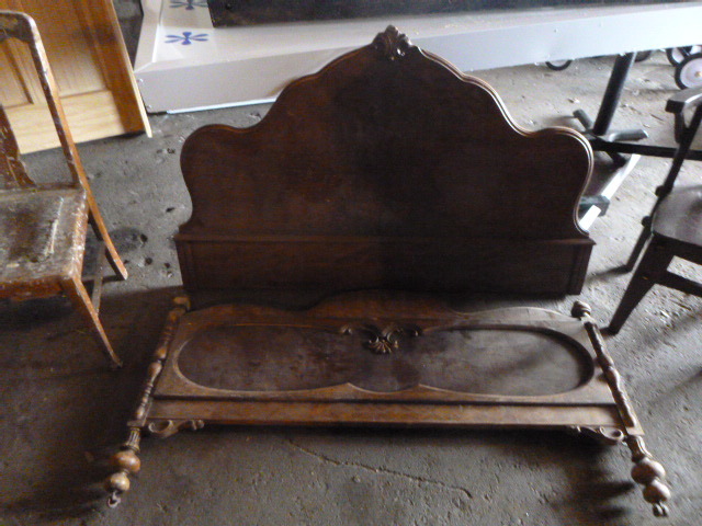 lot 24 image: Vintage Headboard and Footboard