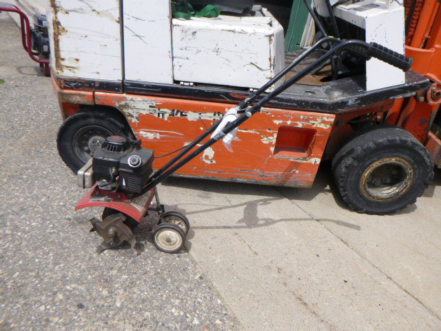 lot 89 image: Dynamark Tiller