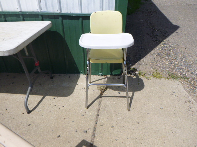 lot 107 image: Vintage High Chair
