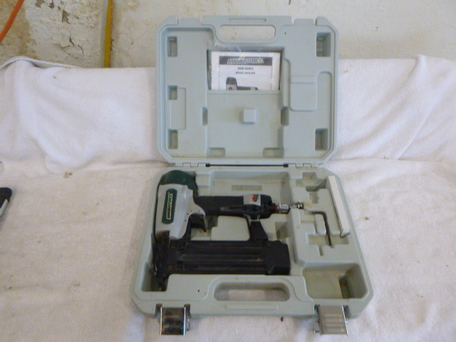lot 118 image: Master Force Brad Nailer