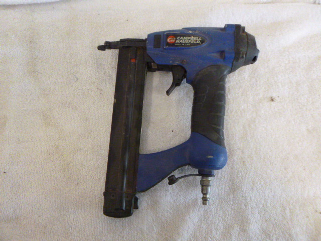 lot 119 image: Campbell Hausfeld Air Brad Nailer
