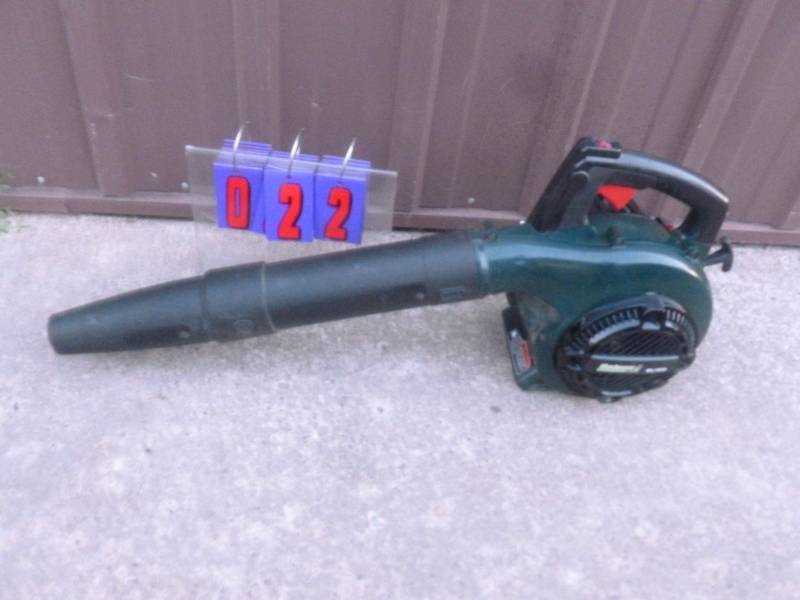 lot 22 image: Bolens Gas Powered Blower