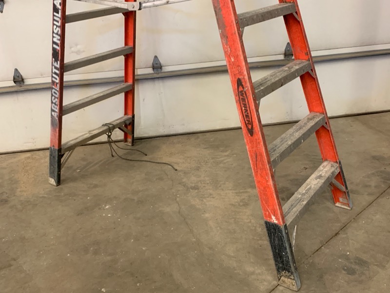 lot 80 image: 10ft Step Ladder