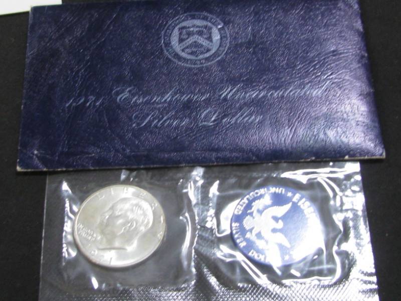 lot 8 image: 1971 Eisenhauer Uncirculated Silver Dollar