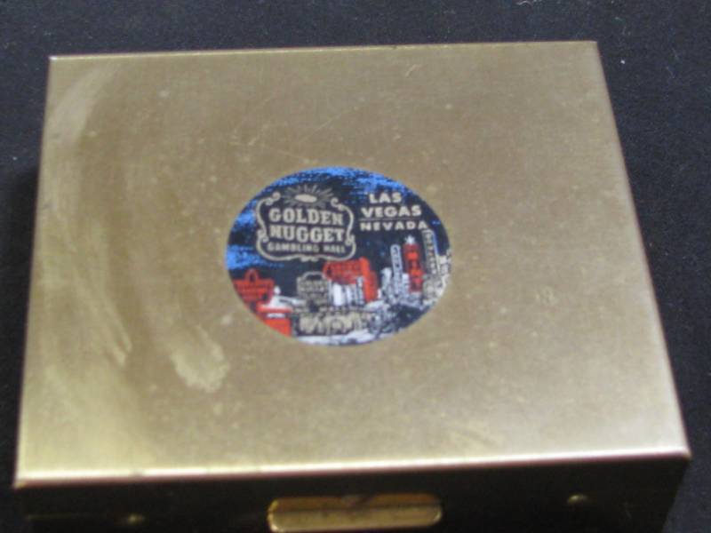 lot 26 image: Golden Nugget Cigarette Box