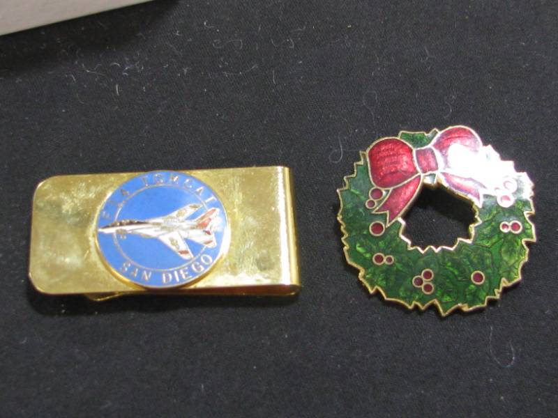 lot 28 image: Misc Jewelry