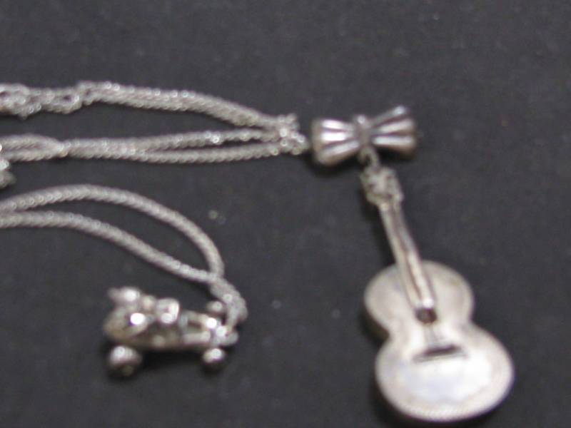 lot 30 image: Sterling Items