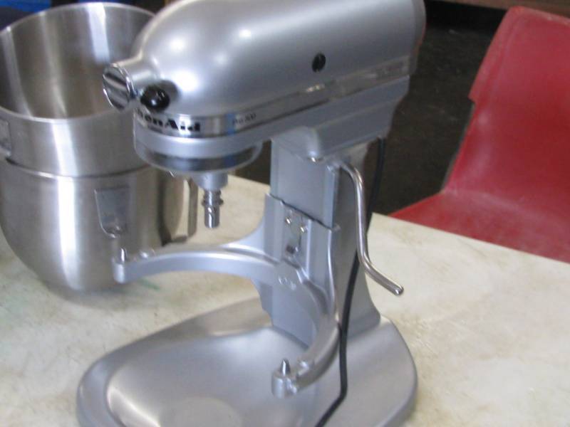lot 51 image: Kitchen Aid Mixer