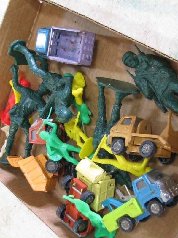 lot 57 image: Toy Lot