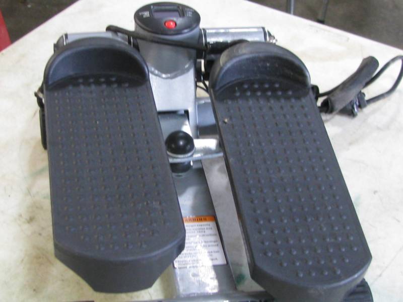 lot 63 image: Stepping Body Toner