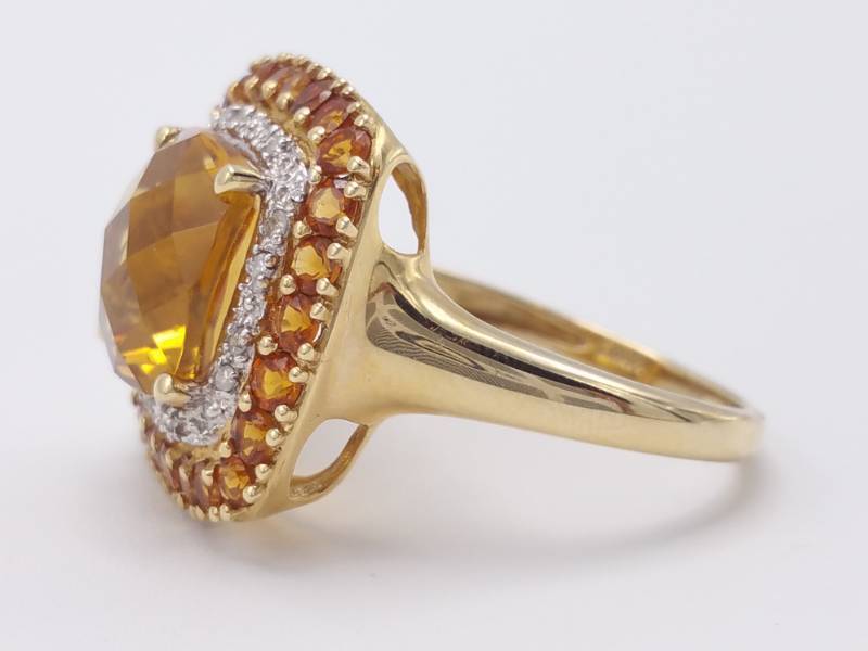 lot 37 image: Wonderful Citrine and Diamond Estate Ring in 14k Yellow Gold