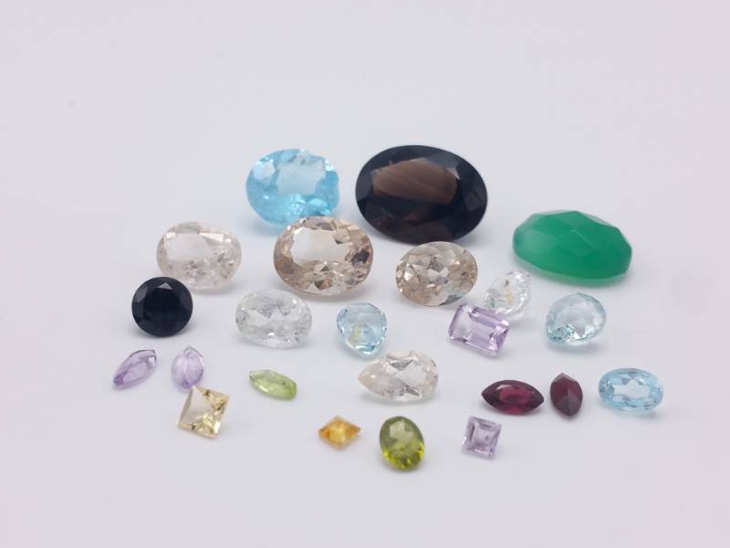 lot 39B image: 52.95 Carats of Loose Cut Gemstones
