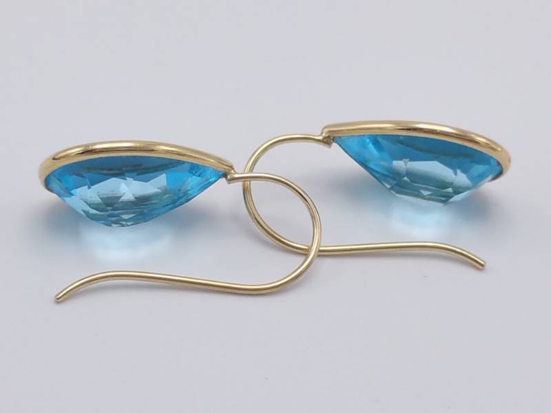 lot 43 image: Large, Beautiful Blue Topaz Estate Earrings in 14k Yellow Gold