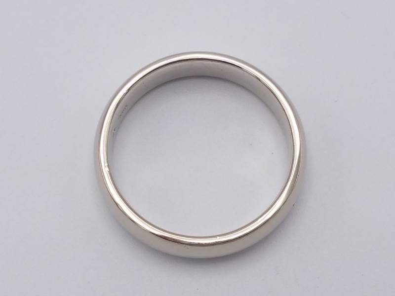 lot 44 image: Mens Shane Company 14k White Gold Comfort Fit Wedding Band
