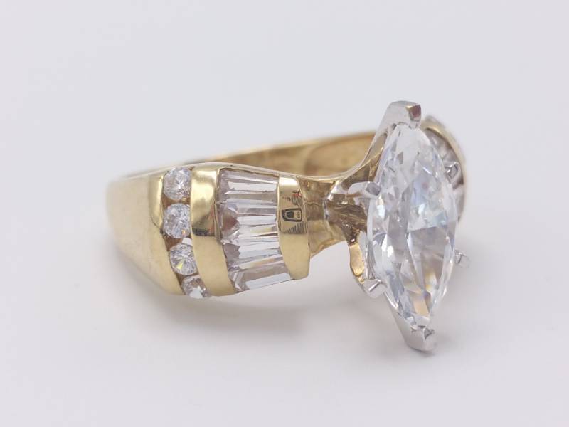 lot 56 image: Brilliant, Bright White Gemstone Estate Ring in 10k Yellow Gold