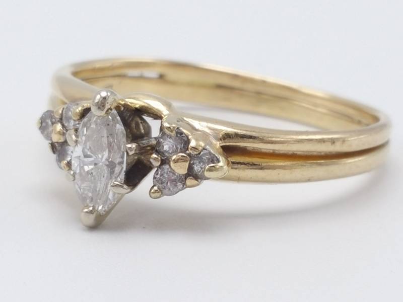 lot 11C image: Ladies Marquise Diamond Estate Ring in 14k Yellow Gold