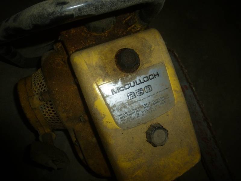 lot 44 image: Mc Culloch & Homelite Chain Saws