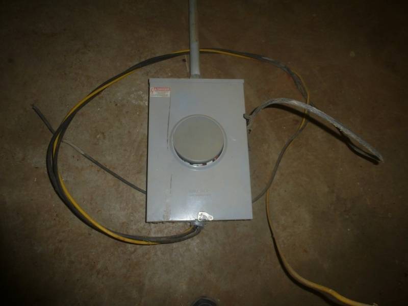 lot 62 image: Electrical Meter Box