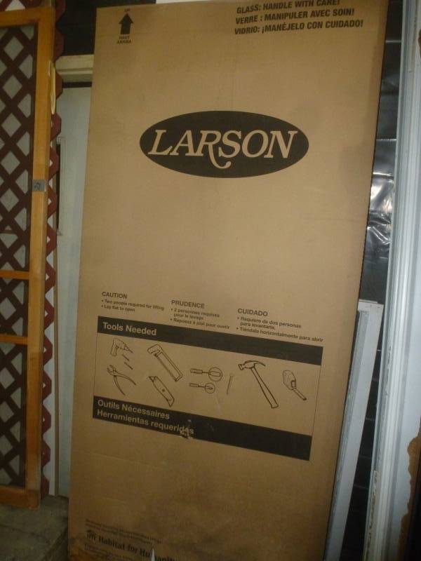 lot 74 image: Larson Storm Door White