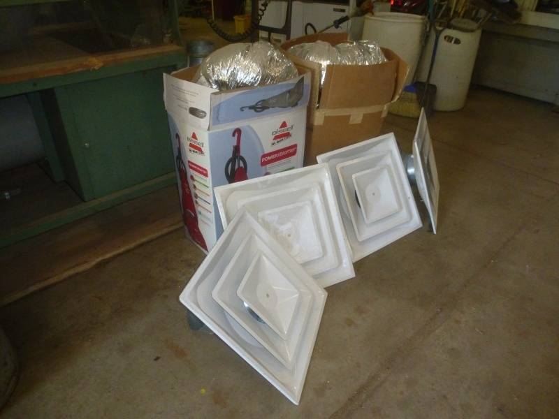 lot 80 image: 8 Insulated Air Duct & Vents