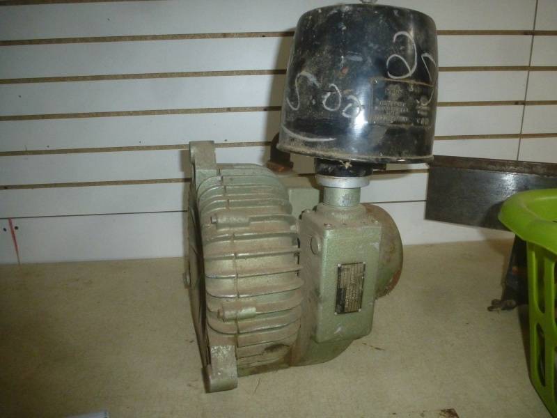 lot 83 image: Rietschle Regenerative Blower Vacuum Pump