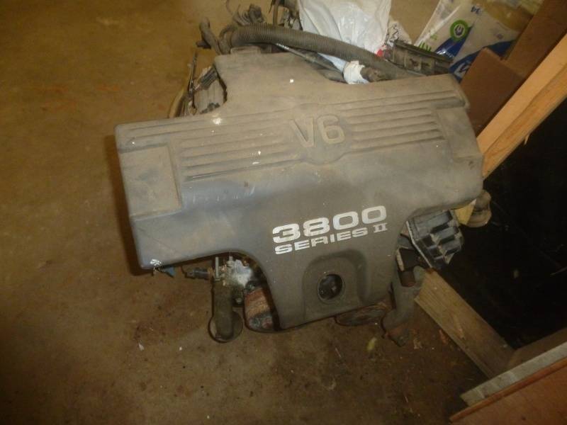lot 97 image: GM 3800 V6 Engine