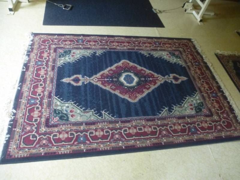 lot 107 image: Blue Rug Set