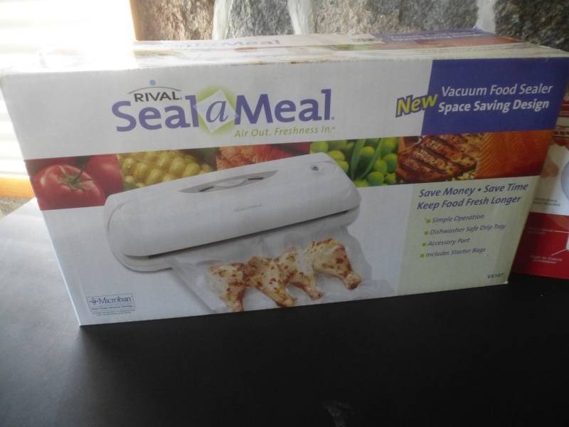 lot 116 image: Seal A Meal & Slice O Magic
