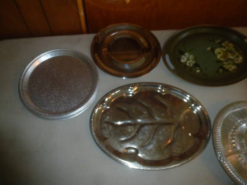 lot 148 image: Silver Platters & Candy Trays